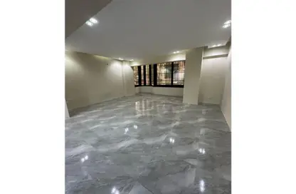 Apartment - 3 Bedrooms - 2 Bathrooms for sale in Abbas Al Akkad St. - 1st Zone - Nasr City - Cairo
