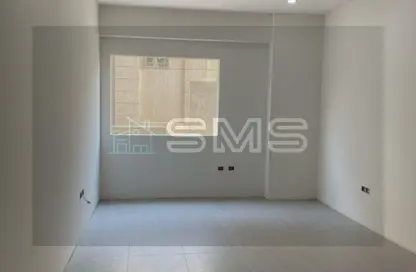 شقة - 3 غرف نوم - 2 حمامات للايجار في غرب الجولف - كمبوندات القطامية - القطامية - مدينة القاهرة الجديدة - القاهرة