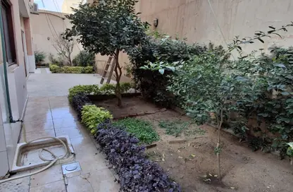 Apartment - 4 Bedrooms - 1 Bathroom for sale in Ganoob El Acadimia - New Cairo City - Cairo