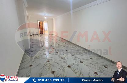 Apartment - 3 Bedrooms - 2 Bathrooms for sale in Khalil Mutran St. - Saba Basha - Hay Sharq - Alexandria