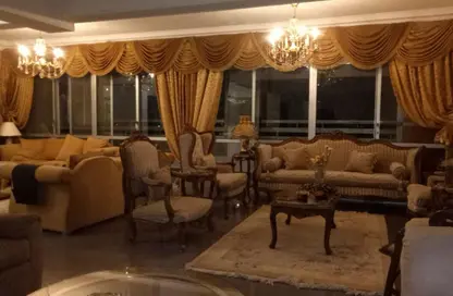 شقة - 3 غرف نوم - 2 حمامات للبيع في شارع الدكتور عبد الله العربي - الحي السابع - مدينة نصر - القاهرة