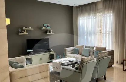 Townhouse - 3 Bedrooms - 4 Bathrooms for rent in Jeera - 13th District - Sheikh Zayed City - Giza