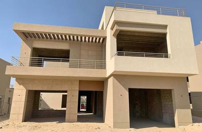 Villa - 4 Bedrooms - 5 Bathrooms for sale in The Crown - Cairo Alexandria Desert Road - 6 October City - Giza