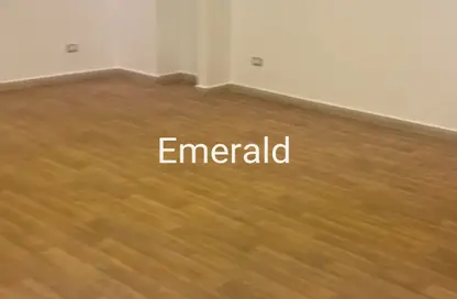 Office Space - Studio - 4 Bathrooms for rent in Zahraa El Maadi - Hay El Maadi - Cairo