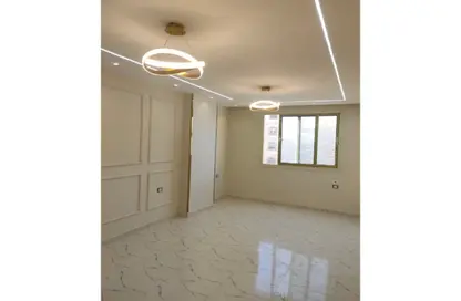 Apartment - 3 Bedrooms - 2 Bathrooms for sale in Gate 4 old - Horus - Hadayek El Ahram - Giza