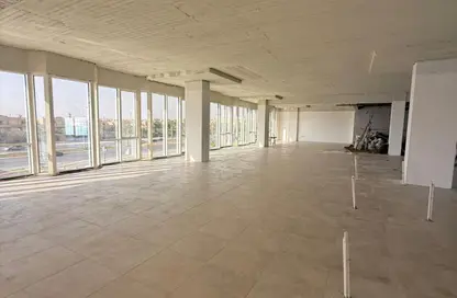 Office Space - Studio - 1 Bathroom for rent in Bank Center Street - South Teseen St. - The 5th Settlement - New Cairo City - Cairo