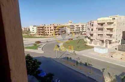 شقة - 3 غرف نوم - 2 حمامات للبيع في المجاورة الثالثة - المنطقة الرابعة - مدينة الشروق - القاهرة