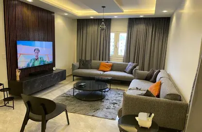 Apartment - 2 Bedrooms - 2 Bathrooms for sale in Mountain View Hyde Park - 5th Settlement Compounds - The 5th Settlement - New Cairo City - Cairo