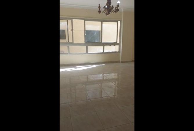 8233210 - Property Main Image