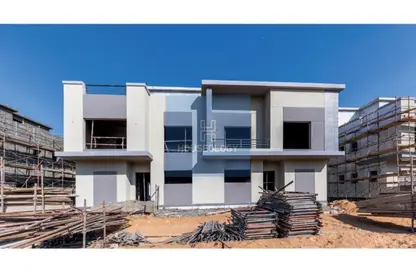 Villa - 3 Bedrooms - 4 Bathrooms for sale in Swan Lake Residence - 5th Settlement Compounds - The 5th Settlement - New Cairo City - Cairo