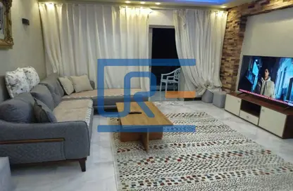 شقة - 2 غرف نوم - 2 حمامات للايجار في جاليريا  مون فالى - المستثمرين الجنوبية - مدينة القاهرة الجديدة - القاهرة
