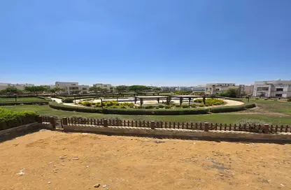 Villa - 5 Bedrooms - 4 Bathrooms for sale in Wesal City - El Shorouk Compounds - Shorouk City - Cairo