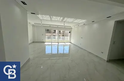 Apartment - 3 Bedrooms - 2 Bathrooms for sale in Mountain View iCity - 5th Settlement Compounds - The 5th Settlement - New Cairo City - Cairo