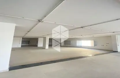 مساحات مكتبية - استوديو - 5 حمامات للايجار في شارع التسعين الجنوبي - التجمع الخامس - مدينة القاهرة الجديدة - القاهرة