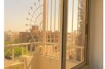 Apartment - 3 Bedrooms - 3 Bathrooms for sale in Beverly Hills - Sheikh Zayed Compounds - Sheikh Zayed City - Giza