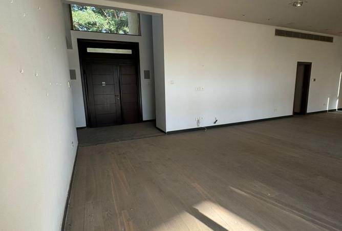 8173801 - Property Image 3