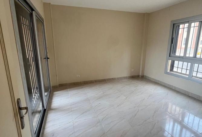 8064123 - Property Image 2