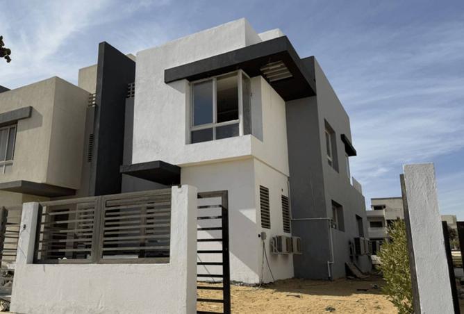 7895000 - Property Image 3