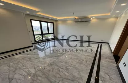 Penthouse - 3 Bedrooms - 4 Bathrooms for sale in Eastown - 5th Settlement Compounds - The 5th Settlement - New Cairo City - Cairo