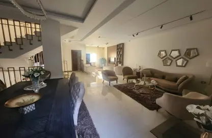 تاون هاوس - 5 غرف نوم - 5 حمامات للبيع في فالينو - المستثمرين الشمالية - مدينة القاهرة الجديدة - القاهرة