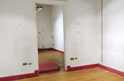 Half Floor - Studio - 2 Bathrooms for rent in Mahmoud Bassiouny St. - Qasr El Nil - Downtown - Cairo
