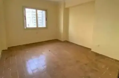 شقة - 3 غرف نوم - 3 حمامات للبيع في حى القرنفل - التجمع الخامس - مدينة القاهرة الجديدة - القاهرة