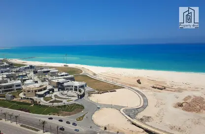 Apartment - 2 Bedrooms - 1 Bathroom for sale in The Gate Towers - New Alamein City - North Coast