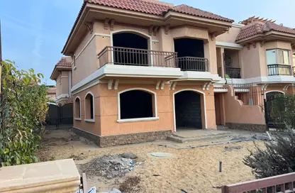 Villa - 5 Bedrooms - 3 Bathrooms for sale in Madinaty - Cairo