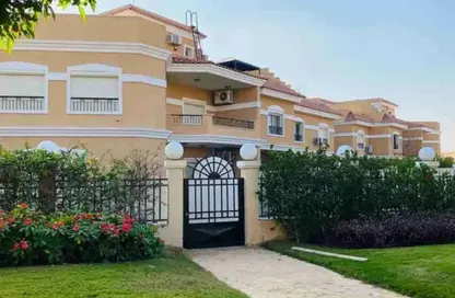 Villa - 6 Bedrooms - 5 Bathrooms for sale in Cleopatra Palace - 5th District - Shorouk City - Cairo