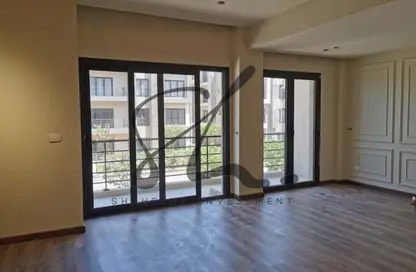 Apartment - 3 Bedrooms - 2 Bathrooms for sale in Moon Residences - Fifth Square - The 5th Settlement - New Cairo City - Cairo