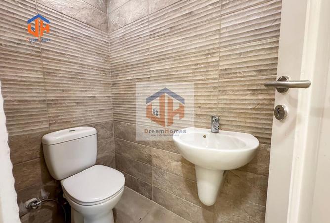 8366696 - Property Image 3