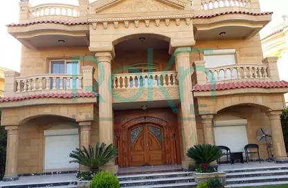 Villa - 7 Bathrooms for sale in Green Hills - 26th of July Corridor - 6 October City - Giza