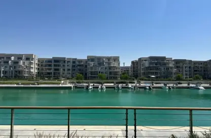 شاليه - غرفة نوم - 3 حمامات للبيع في مراسي - سيدي عبد الرحمن - الساحل الشمالي