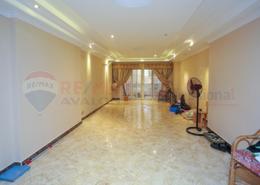 Apartment - 3 bedrooms - 3 bathrooms for للبيع in Al Geish Road - Glim - Hay Sharq - Alexandria