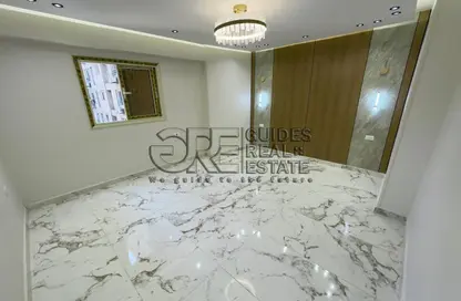 Apartment - 2 Bedrooms - 3 Bathrooms for sale in Gameat Al Dewal Al Arabeya St. - Mohandessin - Giza Apartment - 2 Bedrooms - 3 Bathrooms for sale in Gameat Al Dewal Al Arabeya St. - Mohandessin - Giza