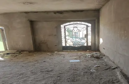 Duplex - 5 Bedrooms - 4 Bathrooms for sale in 10th District - Sheikh Zayed City - Giza