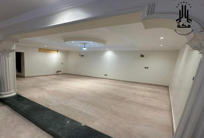 8204480 - Property Image 2