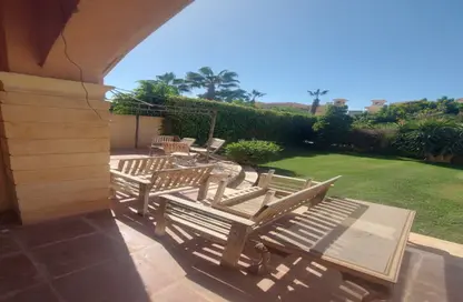 فيلا - 5 غرف نوم - 5 حمامات للايجار في حى اسكان الجامعه الامريكية - كمبوندات التجمع الخامس - التجمع الخامس - مدينة القاهرة الجديدة - القاهرة