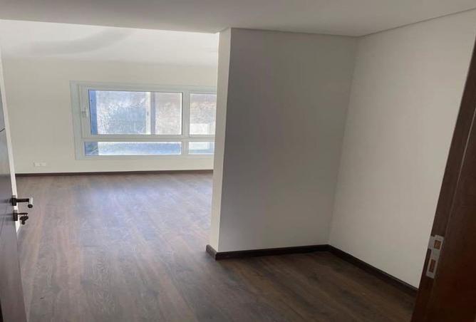 8280511 - Property Image 3