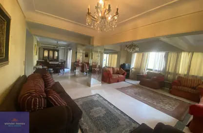 شقة - 3 غرف نوم - 2 حمامات للايجار في شارع الاتحاد - حدائق المعادي - حي المعادي - القاهرة