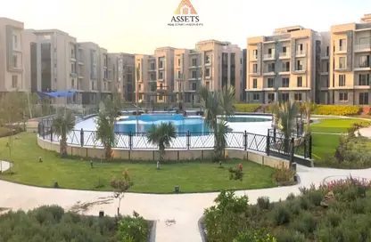 Apartment - 2 Bedrooms - 2 Bathrooms for sale in Galleria Moon Valley - South Investors Area - New Cairo City - Cairo