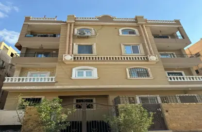 Apartment - 3 Bedrooms - 2 Bathrooms for sale in 3rd Neighborhood - 7th Area - Shorouk City - Cairo