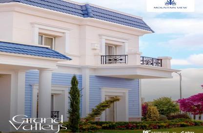 Villa - 5 Bedrooms - 4 Bathrooms for sale in Mountain View Hyde Park - 5th Settlement Compounds - The 5th Settlement - New Cairo City - Cairo