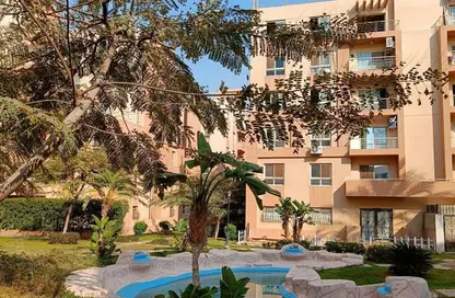 Apartment - 2 Bedrooms - 1 Bathroom for sale in Degla Gardens - Hadayek October - 6 October City - Giza