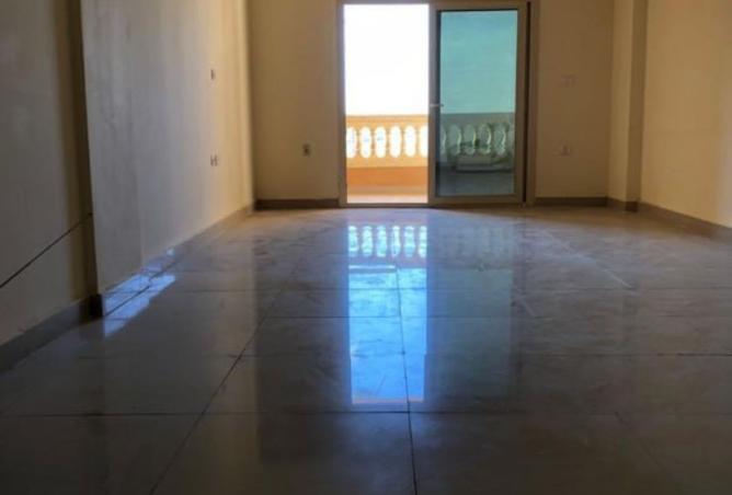 8304573 - Property Image 3