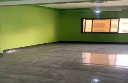 شقة - 2 غرف نوم - 1 حمام للايجار في ميدان عثمان بن عفان - ميدان تريومف - النزهة - القاهرة