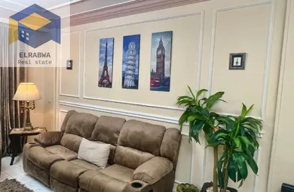 شقة - 2 غرف نوم - 1 حمام للايجار في شارع احمد بن حنبل - الرحاب المرحلة الأولى - الرحاب - مدينة القاهرة الجديدة - القاهرة