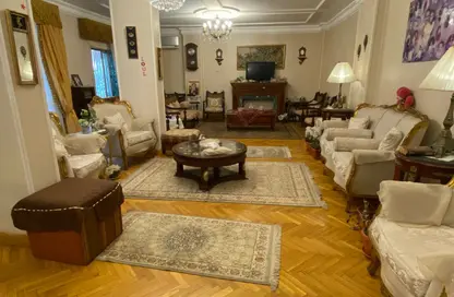 Apartment - 4 Bedrooms - 2 Bathrooms for sale in Heliopolis - Masr El Gedida - Cairo