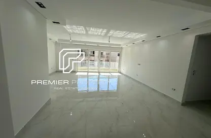 Apartment - 3 Bedrooms - 2 Bathrooms for sale in Mountain View iCity - 5th Settlement Compounds - The 5th Settlement - New Cairo City - Cairo