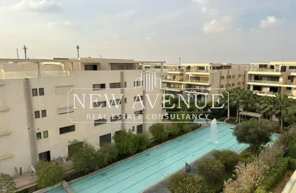 (بنتهاوس  (روف - 3 غرف نوم - 4 حمامات للبيع في لايك فيو ريزيدنس - كمبوندات التجمع الخامس - التجمع الخامس - مدينة القاهرة الجديدة - القاهرة